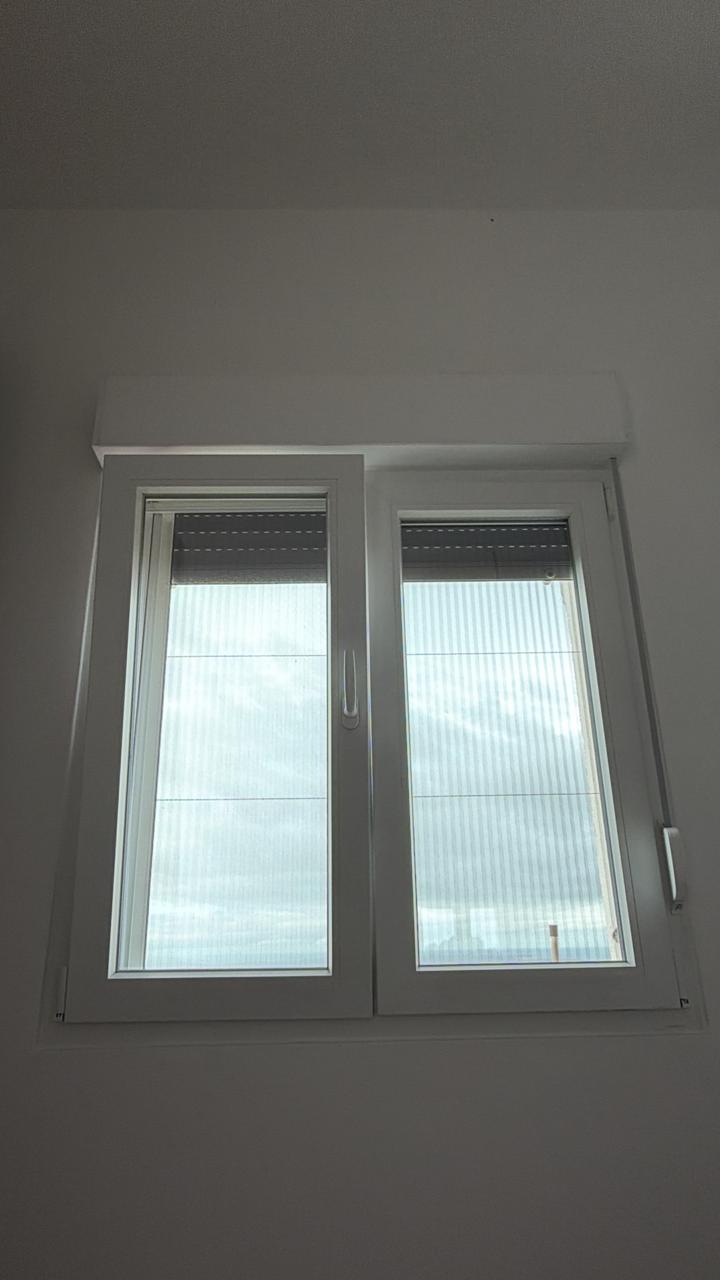 Fenêtres PVC Blanc sur mesure - EFM Solutions
